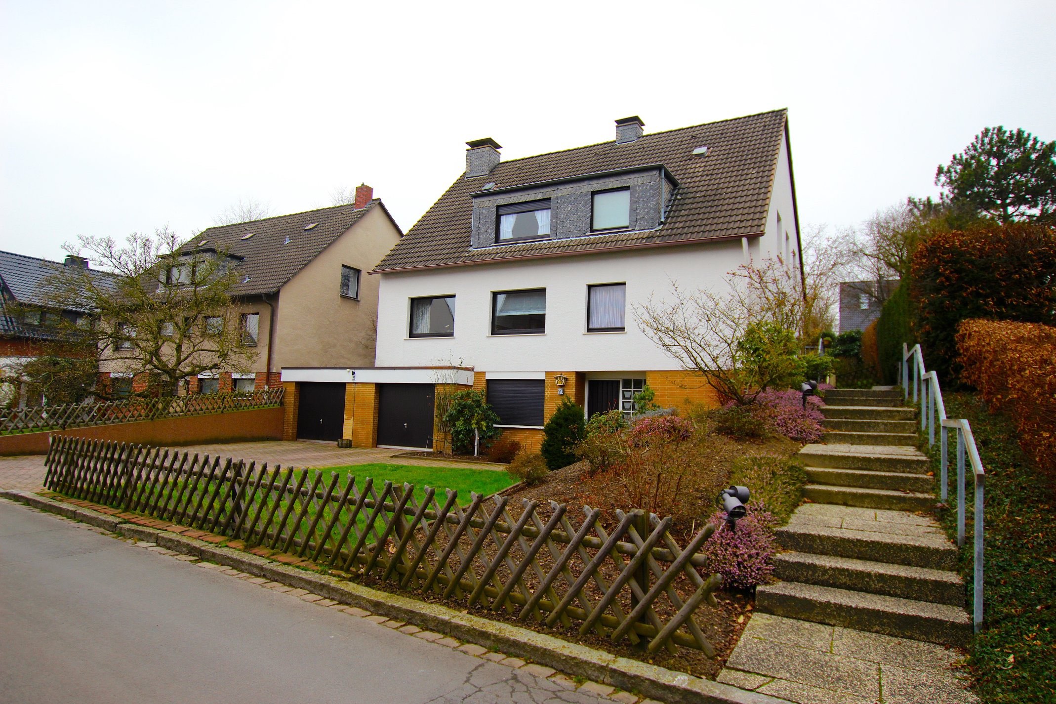 VERKAUFT / Zweifamilienhaus in bester Lage von Dortmund-Kirchhörde