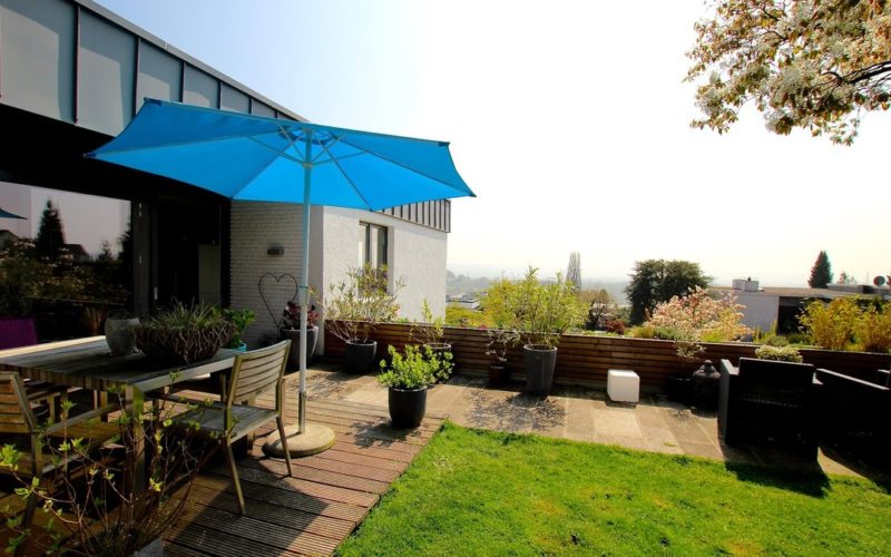 Terrasse mit Fernblick